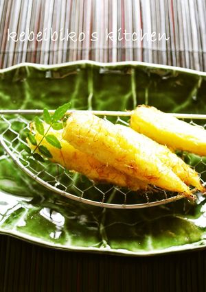 A picture of Deep Fried Fresh Young Corn.