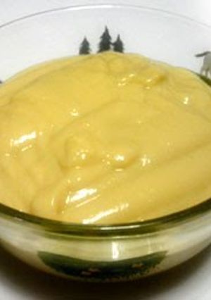 A picture of Easy Custard Cream with a Whole Egg.