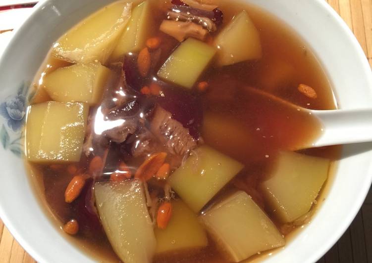 Sup Pepaya Muda untuk Ibu Menyusui