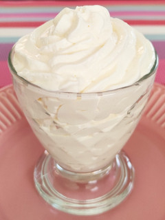 Una foto de Crema chantilly firme