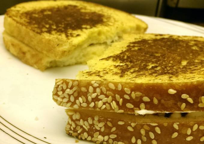 Chocolate Chip Stuffed French Toast