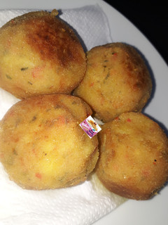 A picture of Stuffed Potato Balls.
