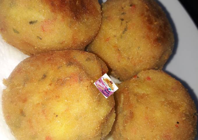 Stuffed Potato Balls Recipe by Bakers spice - Cookpad
