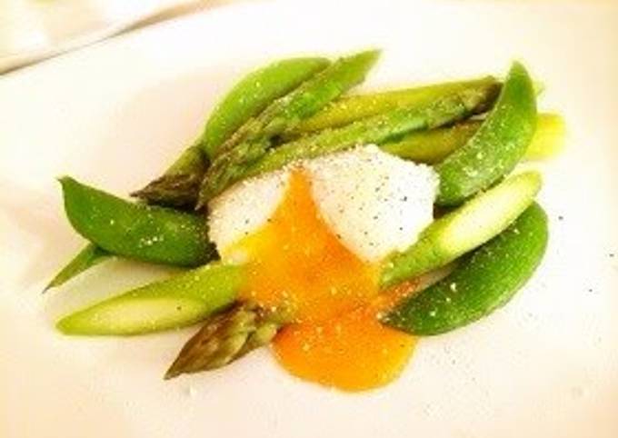 ☆Asparagus and Sugar Snap Peas with Soft-Poached Egg