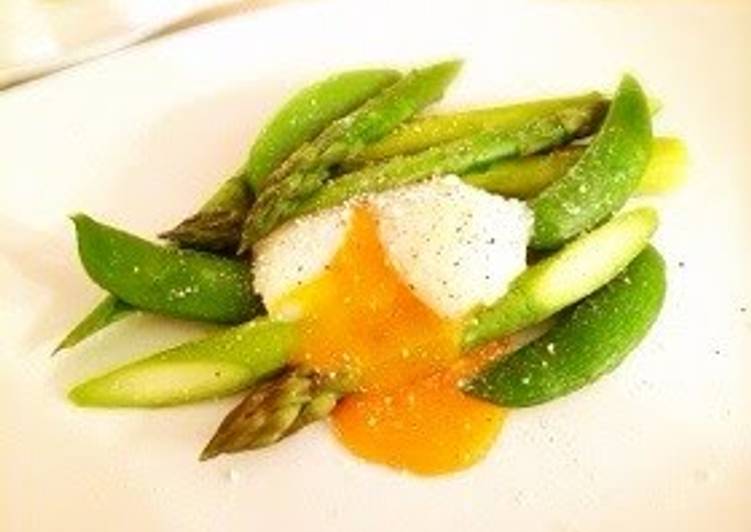 Recipe of Quick ☆Asparagus and Sugar Snap Peas with Soft-Poached Egg