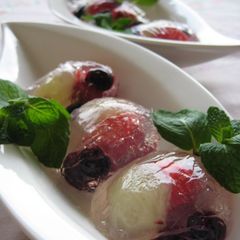 A picture of Soda and Fruit Jello Drops.