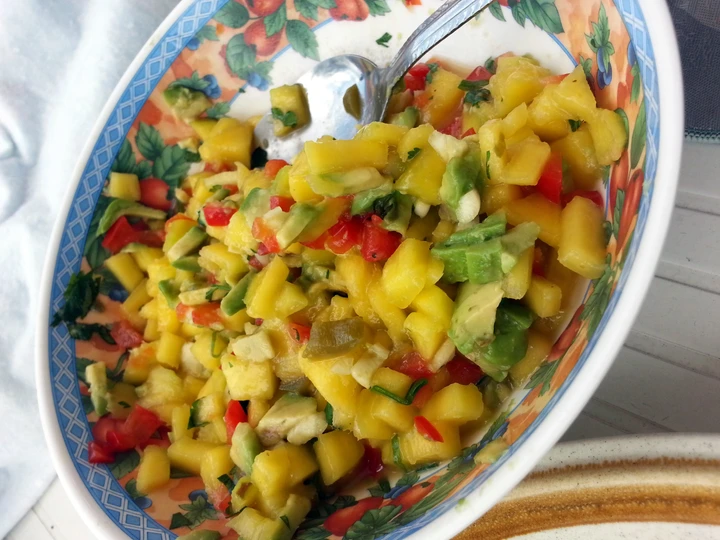 Simple Way Make Recipe spicy mango salsa that is Delicious, Perfect}