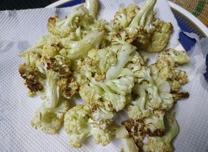 Gambar Mommy's simple air fryer cauliflower