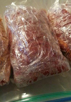 A picture of How to save leftover tomato paste.