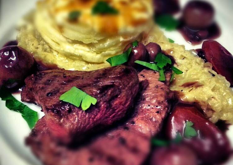 Rump Steak with wholegrain mustard dauphinoise, onion thyme puree and bourguignon sauce