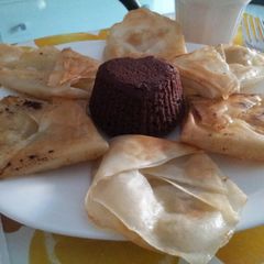 A picture of AMIEs TURON.
