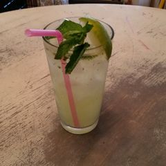 A picture of Nouveau Mojito.
