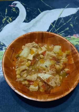 Una foto de Cazuela de mondongo con garbanzos