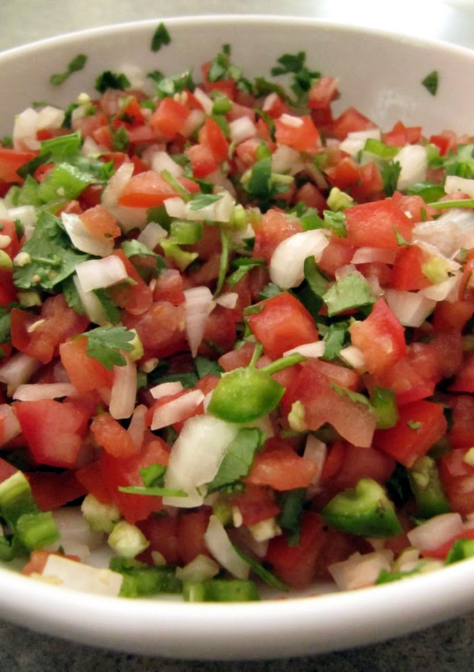 A picture of pico de gallo salsa.