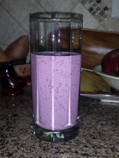 A picture of Berry yogurt smoothie.