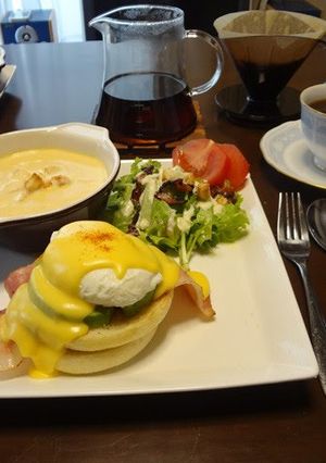 A picture of Hollandaise Sauce Easily Made in a Microwave.