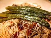 A picture of bruschetta chicken pasta