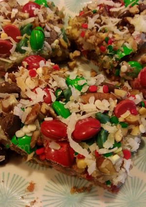 A picture of Christmas Magic Cookie Bars.
