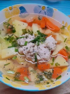 Hình của món Canh khoai tây cà rốt nấu mọc.
