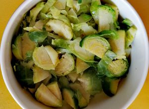 Una foto de Ensalada Repollitos de Bruselas🥙