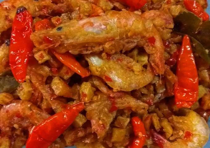 Balado kentang plus udang pedasss