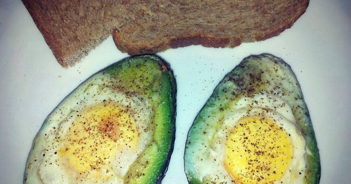 Avocado Baked Eggs Recipe By Thebomb4 Cookpad