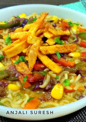 A picture of Knorr Soupy Noodles with a twist !.