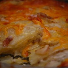 A picture of Cheesy Scalloped Potatoes.