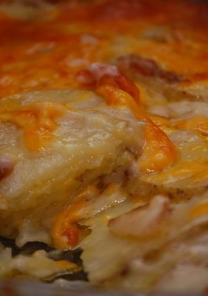 A picture of Cheesy Scalloped Potatoes.