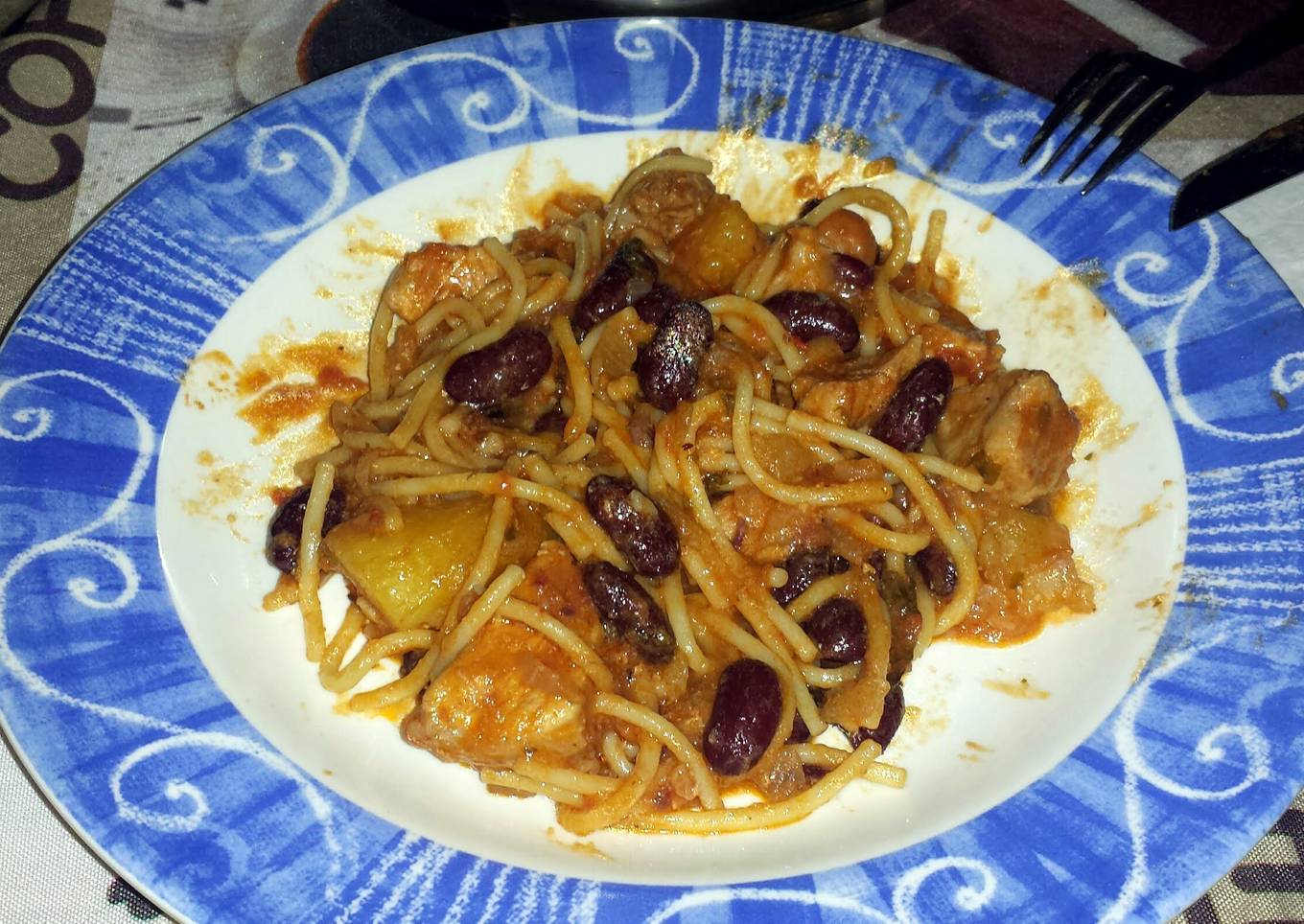 Pork and Spaghetti in Tomato Sauce