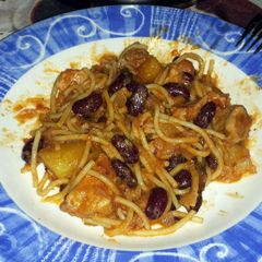 A picture of Pork and Spaghetti in Tomato Sauce.