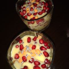 Fruits custard shots A picture of Fruits custard shots.