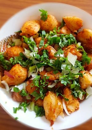 A picture of Chinese peanut idli.