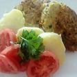Hamburguesa de atún con harina de avena y quinua, + pulpa de almendra a lo Carmelita
