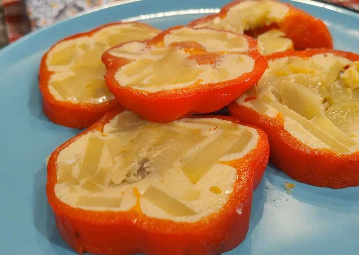 Pimientos rojos rellenos de tortilla de patatas en Airfryer Proscenic T31 de 15L