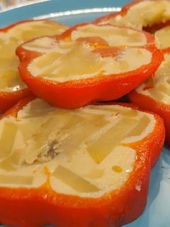 Una foto de Pimientos rojos rellenos de tortilla de patatas en Airfryer Proscenic T31 de 15L