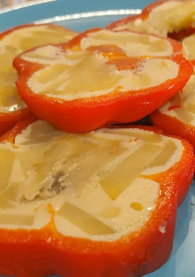 Una foto de Pimientos rojos rellenos de tortilla de patatas en Airfryer Proscenic T31 de 15L