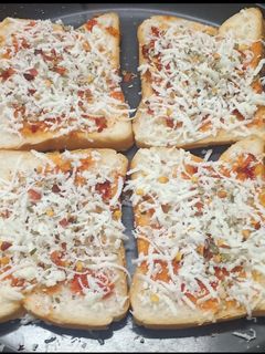 ચીઝ બ્રેડ (Cheese Bread Recipe In Gujarati) રેસીપી મુખ્ય ફોટો