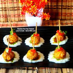 A picture of Shredded Potato One Bite Balls - Classic Crispy Appetizer - Lachha Aloo Balls.