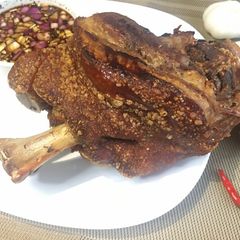 A picture of Super Crispy Pata.