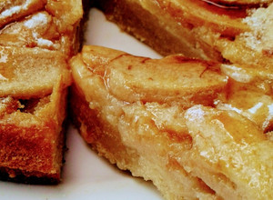 Una foto de Torta de manzana sin harina diet y apto celíacos