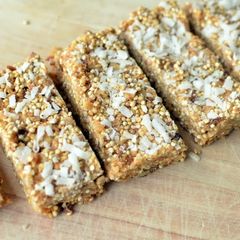 A picture of Quinoa Coconut Granola Bars.