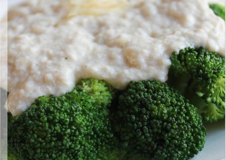 Broccoli with Silken Tofu Sauce
