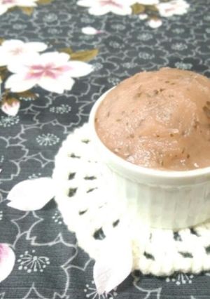 A picture of Cherry Blossom Sweet Bean Paste.