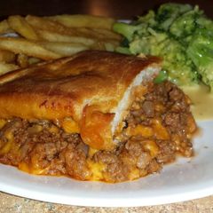 A picture of Cheeseburger Biscuit Bake.