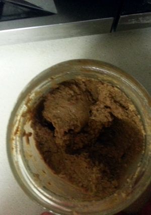 A picture of sundried tomato with fire roasted bell peppers and walnut hummus.