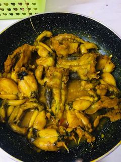 Hình của món Ếch xào lăn.