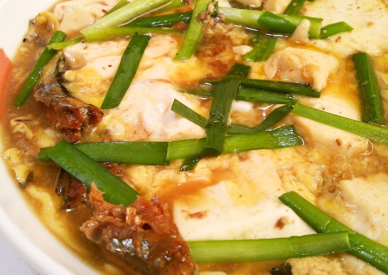 Canned Pacific Saury & Tofu with Eggs
