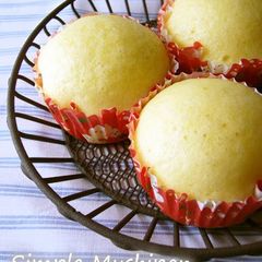 A picture of Fluffy Steamed Cake with Pancake Mix.