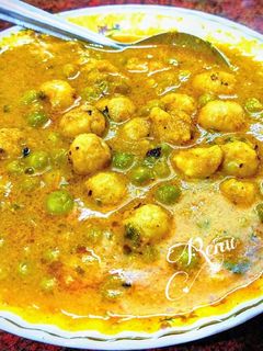 मटर मखाना कोरमा (Matar makhana korma recipe in Hindi) रेसिपी मुख्य फोटो